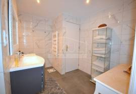 2-Bed. Villa with Pool and Garden