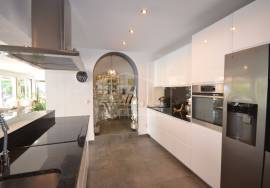 2-Bed. Villa with Pool and Garden