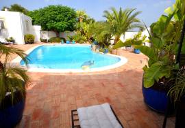 2-Bed. Villa with Pool and Garden