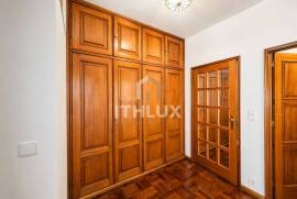 Furnished and equipped 3 bedroom apartment for rent in Rua de Júlio Dinis Porto Furnished and equipped 3 bedroom apartment for rent in Rua de Júlio Dinis Porto