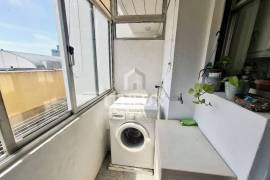 Furnished and equipped 3 bedroom apartment for rent in Rua de Júlio Dinis Porto Furnished and equipped 3 bedroom apartment for rent in Rua de Júlio Dinis Porto