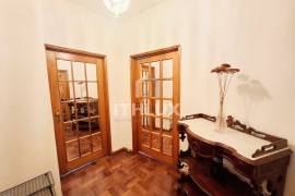 Furnished and equipped 3 bedroom apartment for rent in Rua de Júlio Dinis Porto Furnished and equipped 3 bedroom apartment for rent in Rua de Júlio Dinis Porto