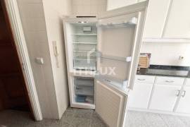 Furnished and equipped 3 bedroom apartment for rent in Rua de Júlio Dinis Porto Furnished and equipped 3 bedroom apartment for rent in Rua de Júlio Dinis Porto