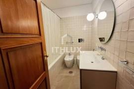 Furnished and equipped 3 bedroom apartment for rent in Rua de Júlio Dinis Porto Furnished and equipped 3 bedroom apartment for rent in Rua de Júlio Dinis Porto