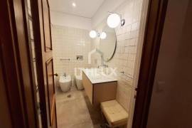 Furnished and equipped 3 bedroom apartment for rent in Rua de Júlio Dinis Porto Furnished and equipped 3 bedroom apartment for rent in Rua de Júlio Dinis Porto