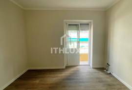 Fantastic Refurbished 2 Bedroom Apartment in the Center of Sacavém Fantastic Refurbished 2 Bedroom Apartment in the Center of Sacavém