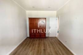 Fantastic Refurbished 2 Bedroom Apartment in the Center of Sacavém Fantastic Refurbished 2 Bedroom Apartment in the Center of Sacavém