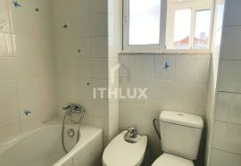 Fantastic Refurbished 2 Bedroom Apartment in the Center of Sacavém Fantastic Refurbished 2 Bedroom Apartment in the Center of Sacavém