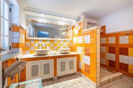 4 Bedroom Villa with Pool, Sea Views & 7,000 m² plot for sale in Moncarapacho 4 Bedroom Villa with Pool, Sea Views & 7,000 m² plot for sale in Moncarapacho
