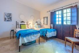 4 Bedroom Villa with Pool, Sea Views & 7,000 m² plot for sale in Moncarapacho 4 Bedroom Villa with Pool, Sea Views & 7,000 m² plot for sale in Moncarapacho