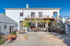 4 Bedroom Villa with Pool, Sea Views & 7,000 m² plot for sale in Moncarapacho 4 Bedroom Villa with Pool, Sea Views & 7,000 m² plot for sale in Moncarapacho