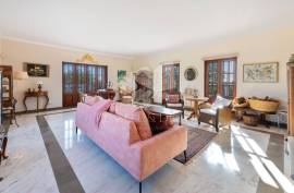 4 Bedroom Villa with Pool, Sea Views & 7,000 m² plot for sale in Moncarapacho 4 Bedroom Villa with Pool, Sea Views & 7,000 m² plot for sale in Moncarapacho
