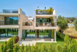 Luxury 3 bedroom villa in prime location, Vilamoura