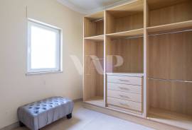 Fully Renovated 4+2 Bedroom Villa with Swimming Pool and Large Plot in Boliqueime