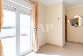 Fully Renovated 4+2 Bedroom Villa with Swimming Pool and Large Plot in Boliqueime