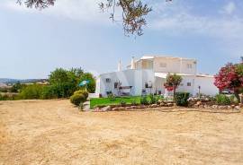 Fully Renovated 5 Bedroom Villa with Large Plot + Ruin, Loulé Fully Renovated 5 Bedroom Villa with Large Plot + Ruin, Loulé