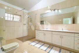Fully Renovated 5 Bedroom Villa with Large Plot + Ruin, Loulé Fully Renovated 5 Bedroom Villa with Large Plot + Ruin, Loulé