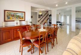 Fully Renovated 5 Bedroom Villa with Large Plot + Ruin, Loulé Fully Renovated 5 Bedroom Villa with Large Plot + Ruin, Loulé