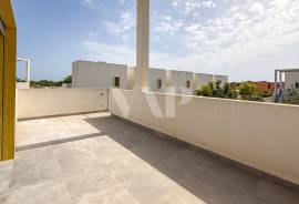 2 Bedroom Villa for Annual Rental in Uptown, Vilamoura with Large Terraces and Swimming Pool 2 Bedroom Villa for Annual Rental in Uptown, Vilamoura with Large Terraces and Swimming Pool