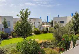 2 Bedroom Villa for Annual Rental in Uptown, Vilamoura with Large Terraces and Swimming Pool 2 Bedroom Villa for Annual Rental in Uptown, Vilamoura with Large Terraces and Swimming Pool