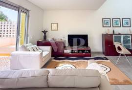 2 Bedroom Villa for Annual Rental in Uptown, Vilamoura with Large Terraces and Swimming Pool 2 Bedroom Villa for Annual Rental in Uptown, Vilamoura with Large Terraces and Swimming Pool