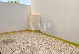 2 Bedroom Villa for Annual Rental in Uptown, Vilamoura with Large Terraces and Swimming Pool 2 Bedroom Villa for Annual Rental in Uptown, Vilamoura with Large Terraces and Swimming Pool