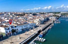 Tavira Riverside Townhouse with Restaurant & Duplex Apartment Tavira Riverside Townhouse with Restaurant & Duplex Apartment