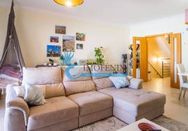 3 Bedroom Villa in Private Condominium with Pool and Garage for 3 Cars | Ferreiras – Albufeira