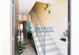 3 Bedroom Villa in Private Condominium with Pool and Garage for 3 Cars | Ferreiras – Albufeira