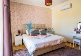 3 Bedroom Villa in Private Condominium with Pool and Garage for 3 Cars | Ferreiras – Albufeira