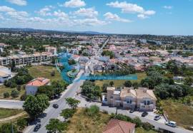 3 Bedroom Villa in Private Condominium with Pool and Garage for 3 Cars | Ferreiras – Albufeira
