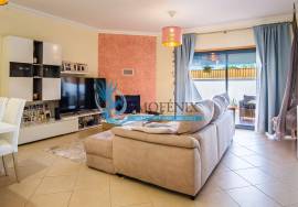 3 Bedroom Villa in Private Condominium with Pool and Garage for 3 Cars | Ferreiras – Albufeira
