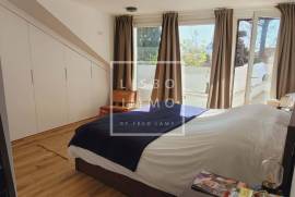 Villa, 5 bedrooms, 260m2, terrace, swimming pool, parking, views, Lapa Villa, 5 bedrooms, 260m2, terrace, swimming pool, parking, views, Lapa