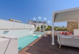 ALBUFEIRA – THREE BEDROOM VILLA – PRIVATE POOL – DOUBLE GARAGE – 3 EXTRA ROOMS ALBUFEIRA – THREE BEDROOM VILLA – PRIVATE POOL – DOUBLE GARAGE – 3 EXTRA ROOMS