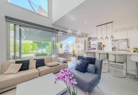 ALBUFEIRA – THREE BEDROOM VILLA – PRIVATE POOL – DOUBLE GARAGE – 3 EXTRA ROOMS ALBUFEIRA – THREE BEDROOM VILLA – PRIVATE POOL – DOUBLE GARAGE – 3 EXTRA ROOMS