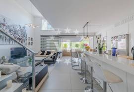 ALBUFEIRA – THREE BEDROOM VILLA – PRIVATE POOL – DOUBLE GARAGE – 3 EXTRA ROOMS ALBUFEIRA – THREE BEDROOM VILLA – PRIVATE POOL – DOUBLE GARAGE – 3 EXTRA ROOMS