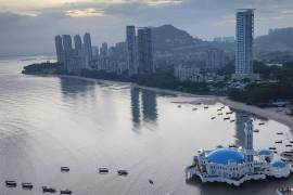 Luxury 3 Bed Sub Penthouse For Sale in Marina Towers Tanjung Bungah Georgetown Penang Island Malaysia Luxury 3 Bed Sub Penthouse For Sale in Marina Towers Tanjung Bungah Georgetown Penang Island Malaysia