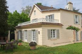 Luxury House for Sale in NOISY-LE-ROI Yvelines department France