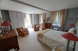 Luxury House for Sale in NOISY-LE-ROI Yvelines department France