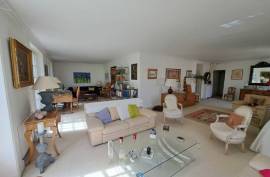 Luxury House for Sale in NOISY-LE-ROI Yvelines department France