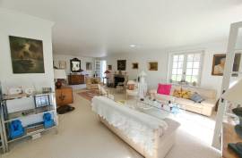Luxury House for Sale in NOISY-LE-ROI Yvelines department France