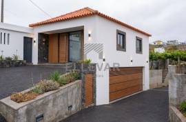 LAND + HOUSE IN CÂMARA DE LOBOS LAND + HOUSE IN CÂMARA DE LOBOS