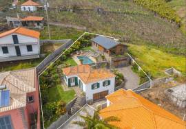 LAND + HOUSE IN CÂMARA DE LOBOS LAND + HOUSE IN CÂMARA DE LOBOS