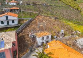 LAND + HOUSE IN CÂMARA DE LOBOS LAND + HOUSE IN CÂMARA DE LOBOS