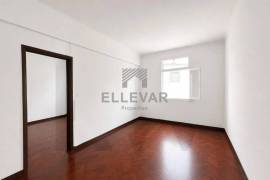 REFURBISHED 2 BEDROOM APARTMENT IN THE CENTER OF FUNCHAL REFURBISHED 2 BEDROOM APARTMENT IN THE CENTER OF FUNCHAL