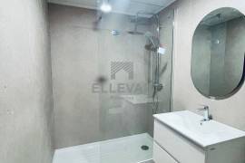REFURBISHED 2 BEDROOM APARTMENT IN THE CENTER OF FUNCHAL REFURBISHED 2 BEDROOM APARTMENT IN THE CENTER OF FUNCHAL