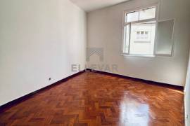 REFURBISHED 2 BEDROOM APARTMENT IN THE CENTER OF FUNCHAL REFURBISHED 2 BEDROOM APARTMENT IN THE CENTER OF FUNCHAL