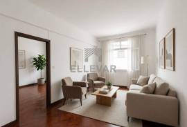 REFURBISHED 2 BEDROOM APARTMENT IN THE CENTER OF FUNCHAL