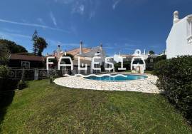 QUINTA DO POÇO - UPDATED TOWNHOUSE WITH 2 PRIVATE PATIO SPACES AND A SHARED POOL