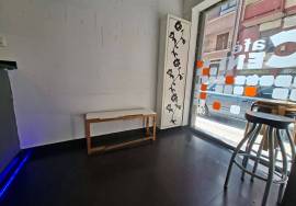 Soundproofed room with smoke release Soundproofed room with smoke release